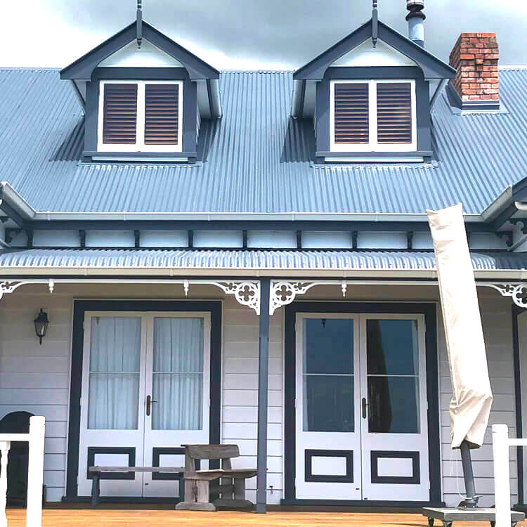 exterior painting of a house in Tauranga